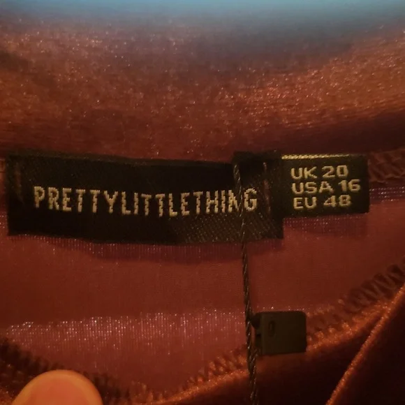 NWT Pretty Little thing Chocolate Velvet Long Sleeve mini dress plus size - Picture 9 of 11